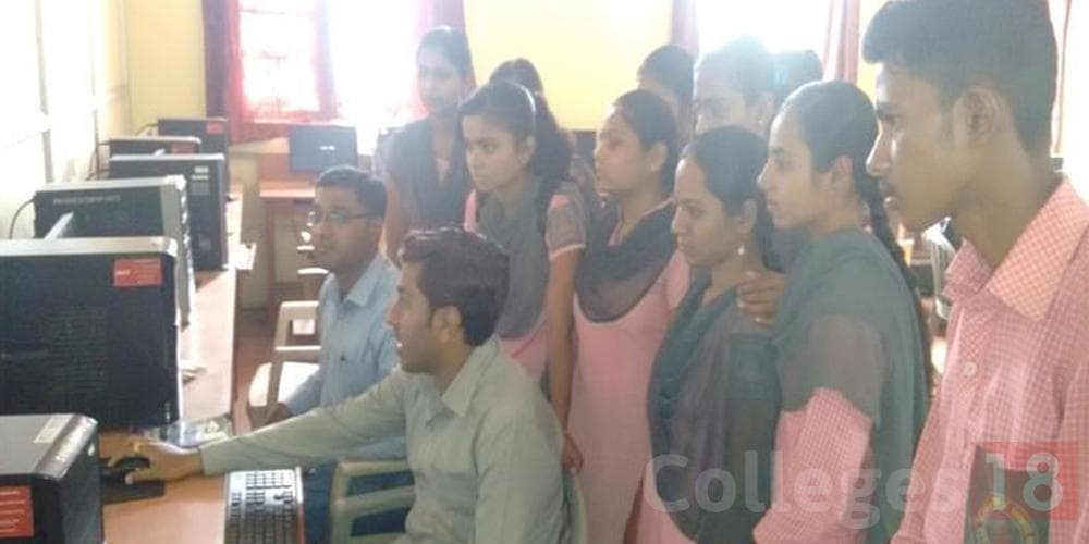 DAV Velankar College of Commerce, (DAVVCC) Solapur